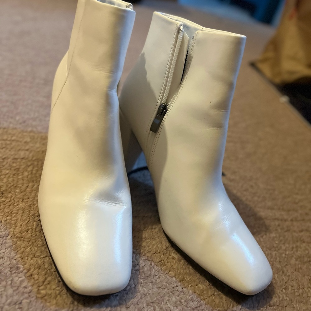 Elegant White Ankle Boots